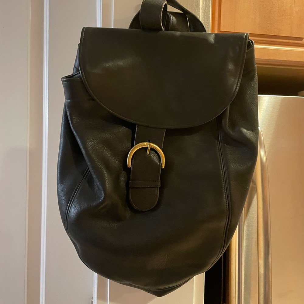 Coach Simple Leather Black Backpack